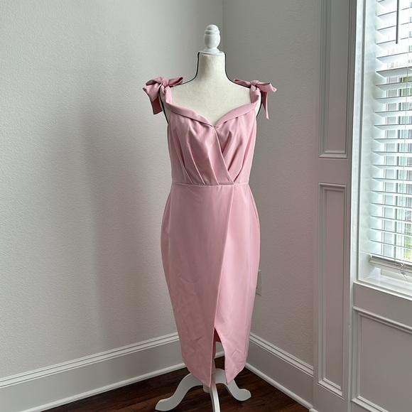 🎀 LAVISH ALICE | Off the Shoulder Dress | Size 10 - Picture 2 of 15